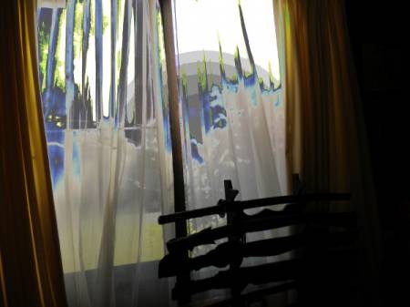curtains7478b.jpg